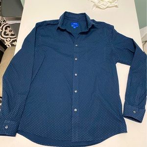 Apt 9 Men’s Dress shirt Navy w/White Polka Dots.